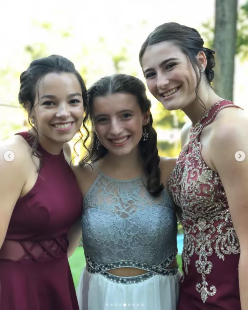 Which girl gets their makeup smeared after giving you a BJ? by SignOfSignificance