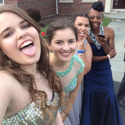 Which girl? Wwyd? by Av0cad0rabie