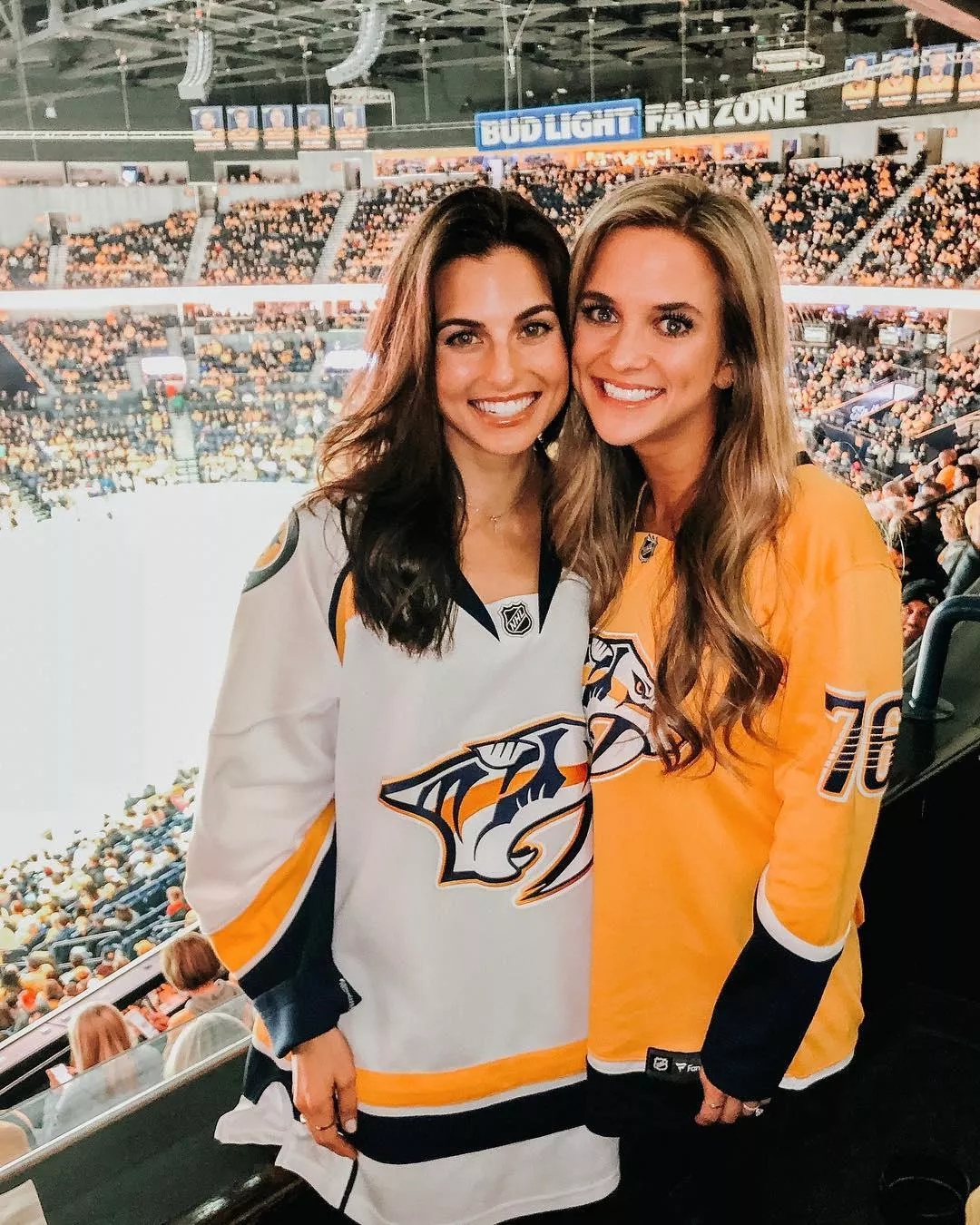 Which hockey fan posted by Chaturbater1