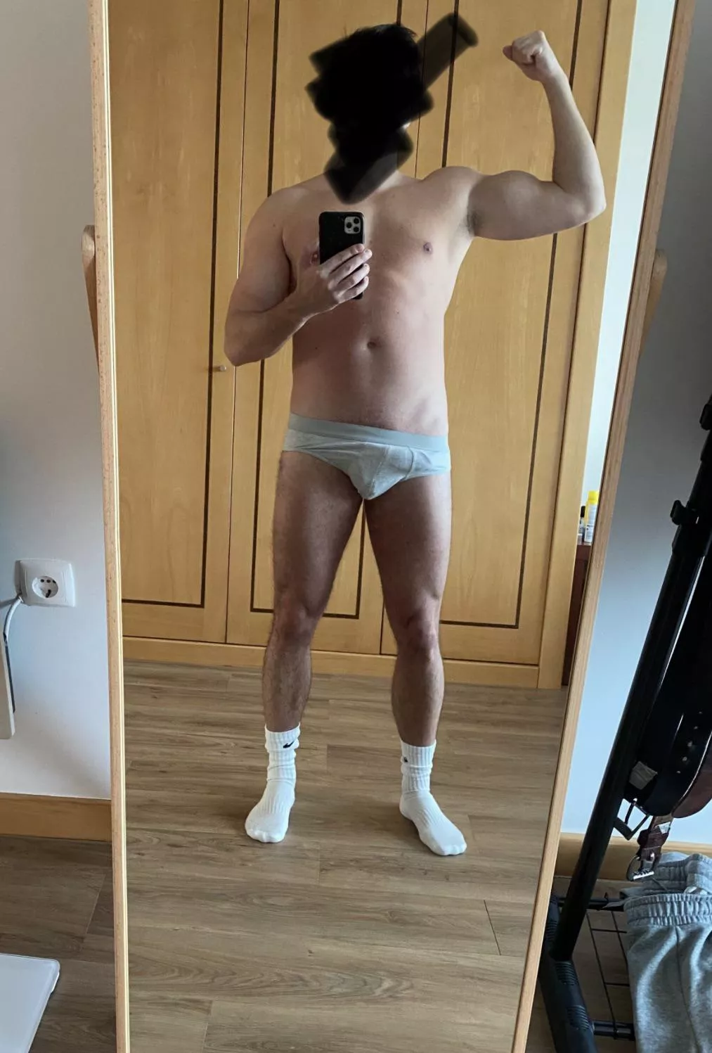 which is bigger? posted by artista35