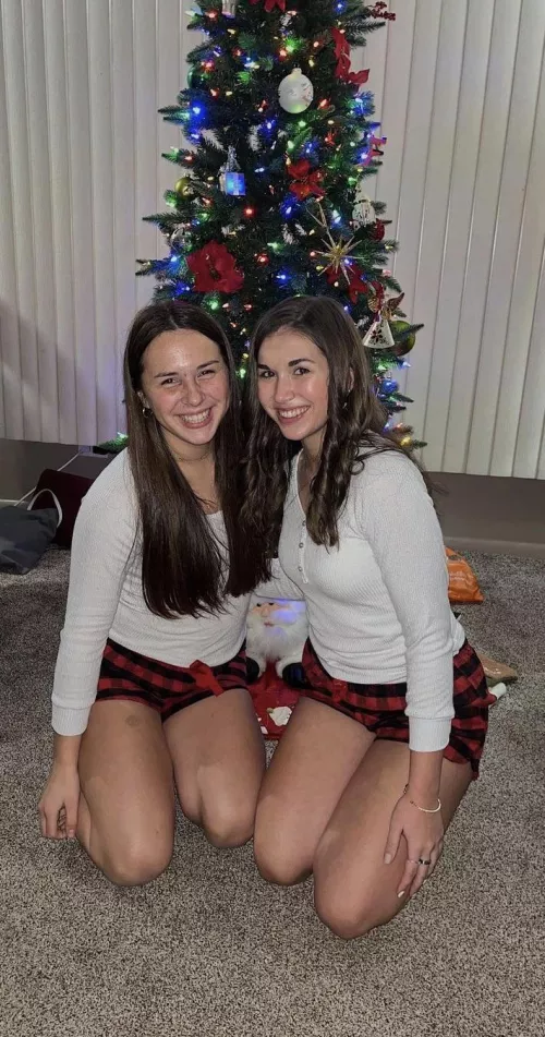 Which one [2] by zoey3858