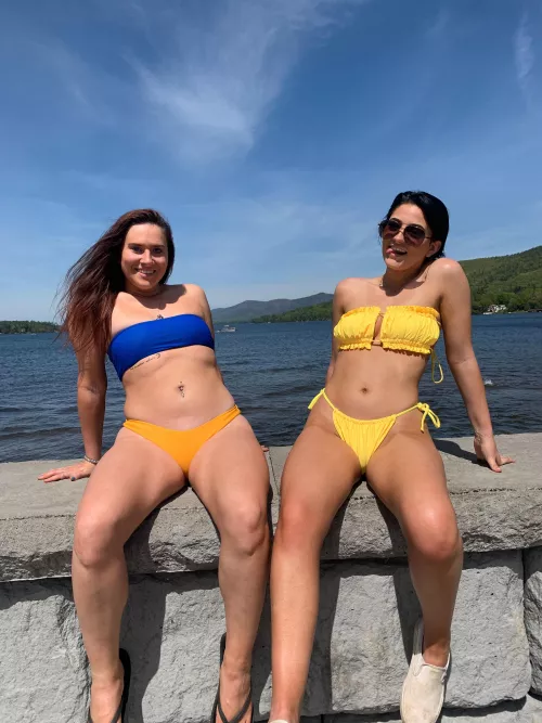 Which one? [2] by Av0cad0rabie