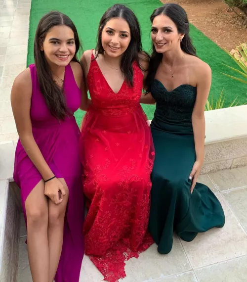 which one ☝️ by DeadlyPants100