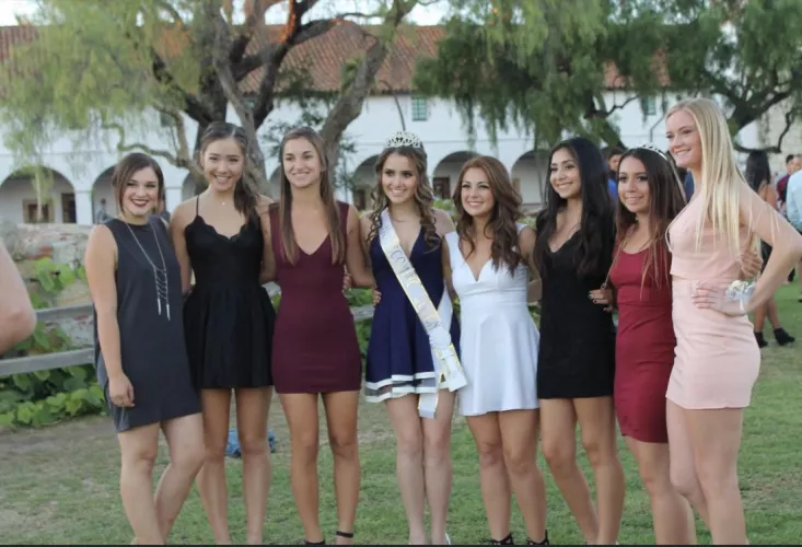 Which one do you pick ? [8] by sneakystoner1