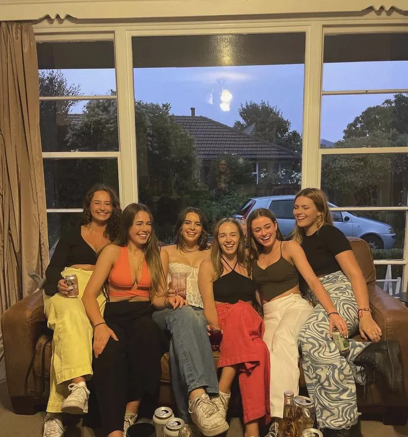 Which one of the flatmates are you picking? posted by bibayabs