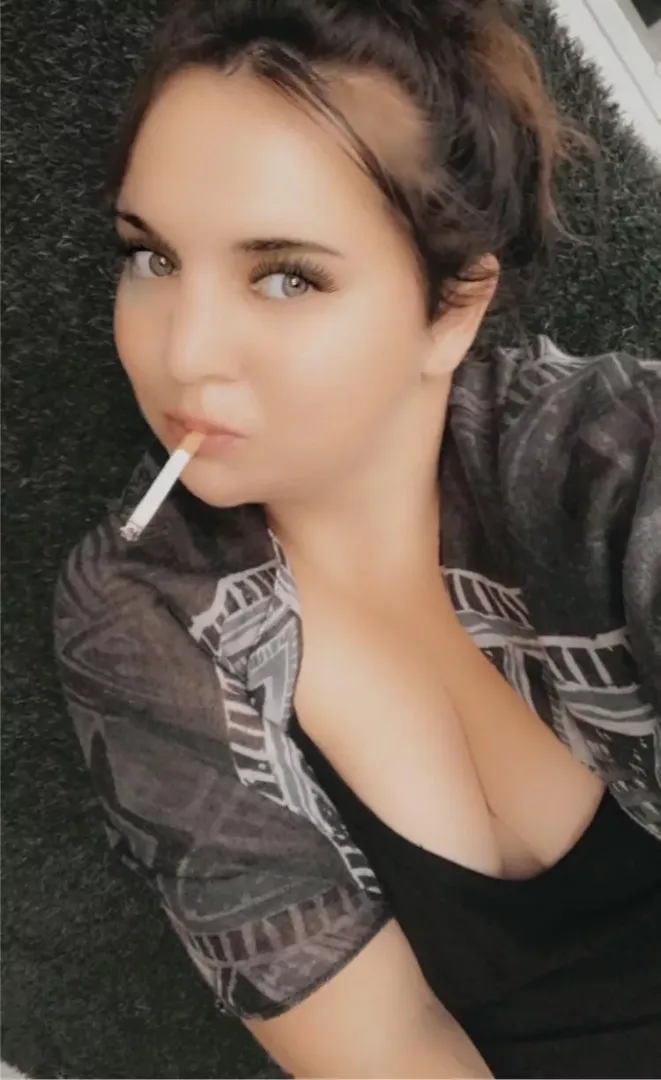 Which one of you want to watch me blow smoke in their face? 😈 posted by findombaby6969