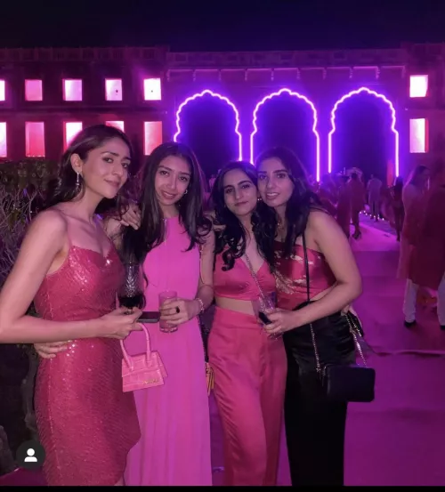 Which one would you fuck? by Dizzy_Significance48