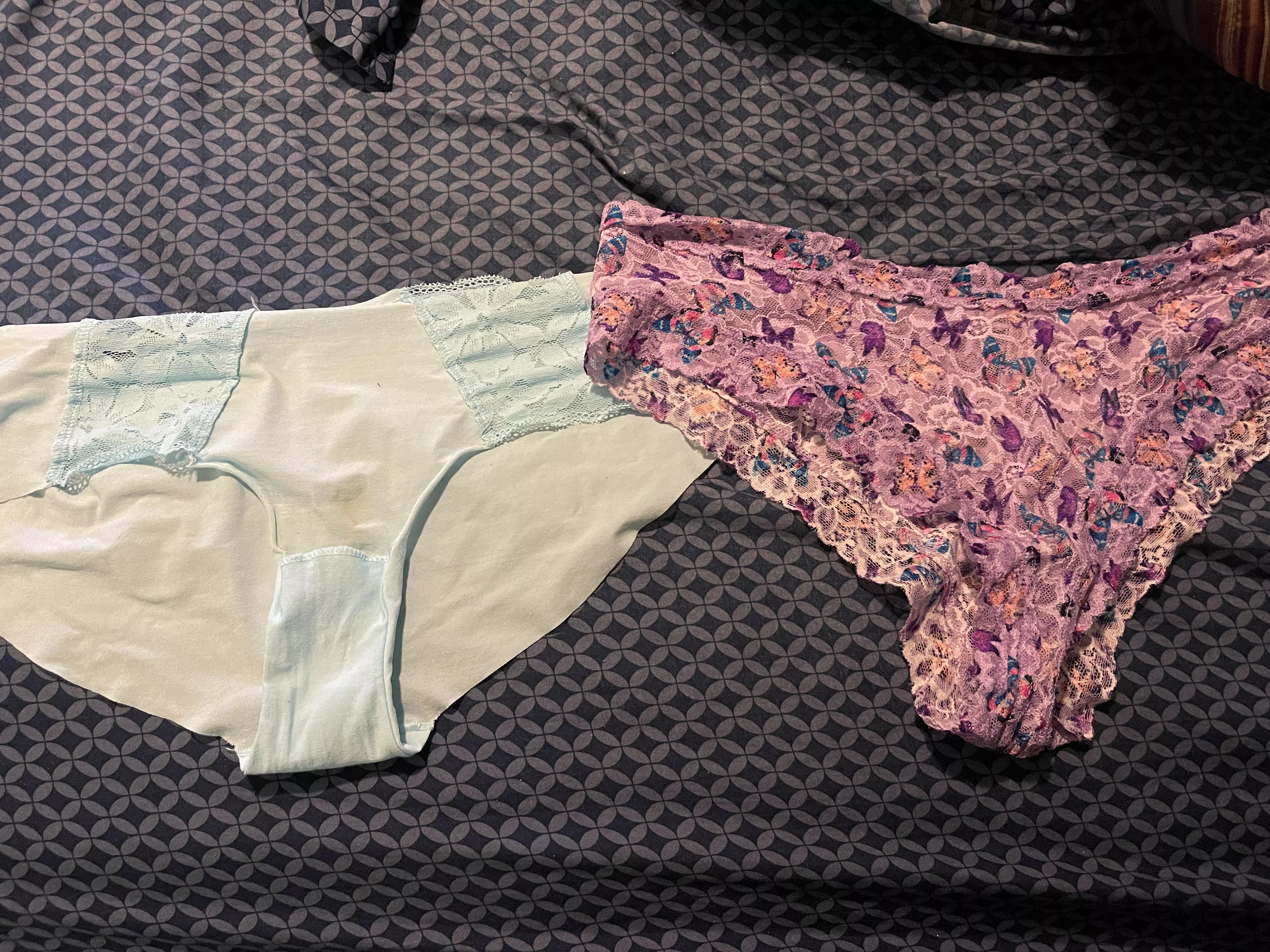 Which pair should I cum on? posted by Uncuthangstotheleft