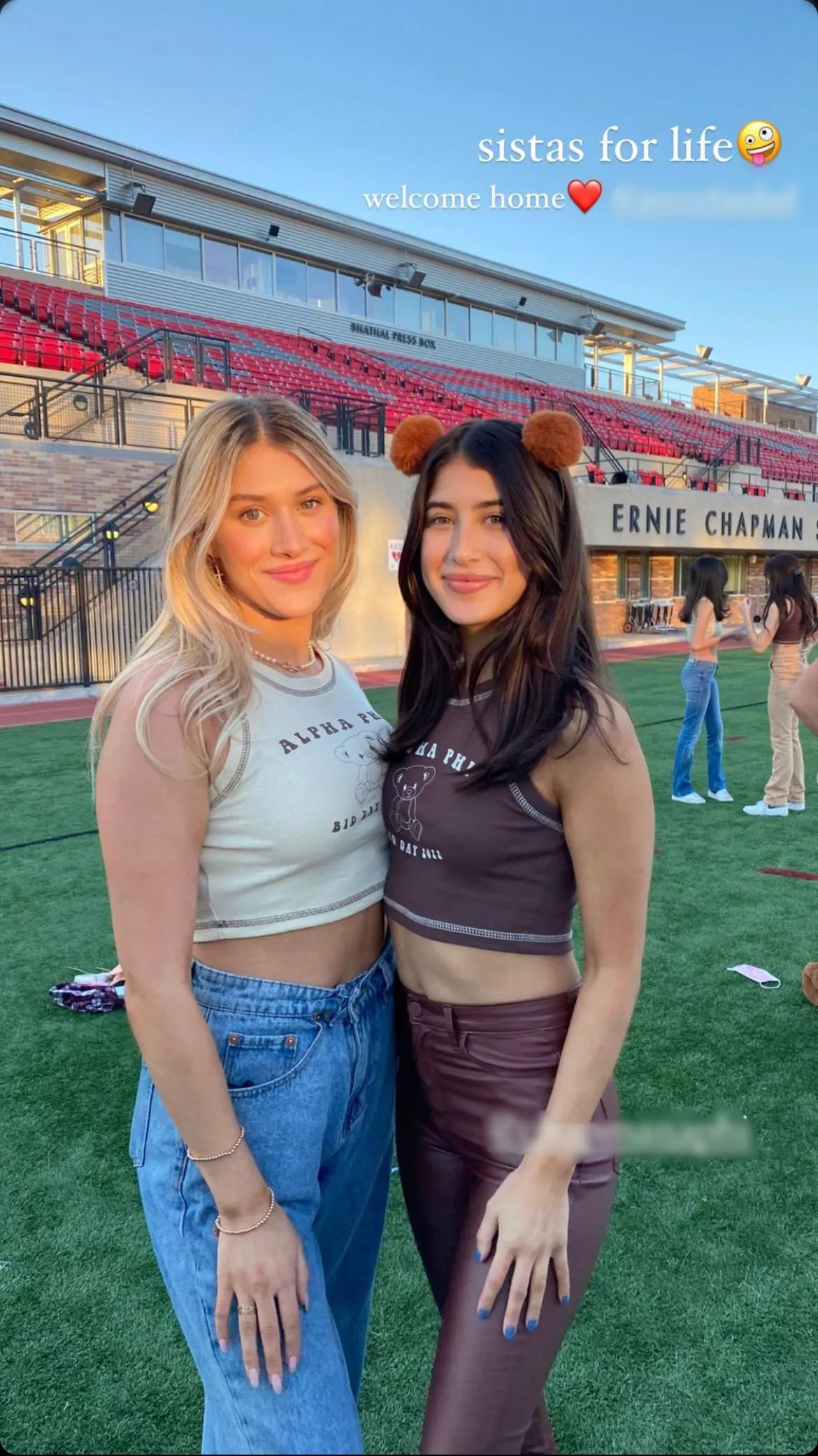 Which sis.ter do you want? Blonde or brunette? posted by xjimmy95x