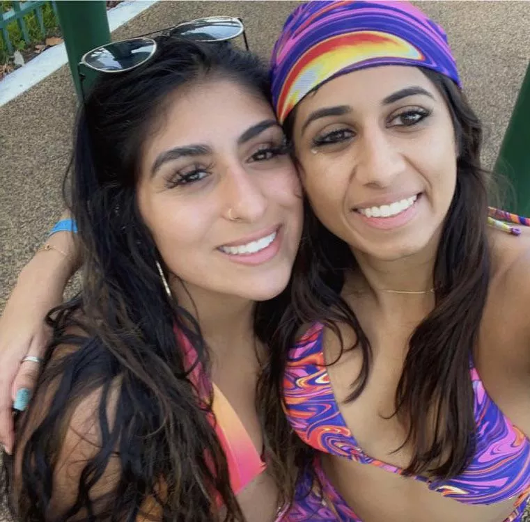 Which sister’s mouth do you put your tongue inside? [2] posted by PinPuzzleheaded8754