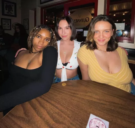 which sorority girl you choosing? by Dunkrnice