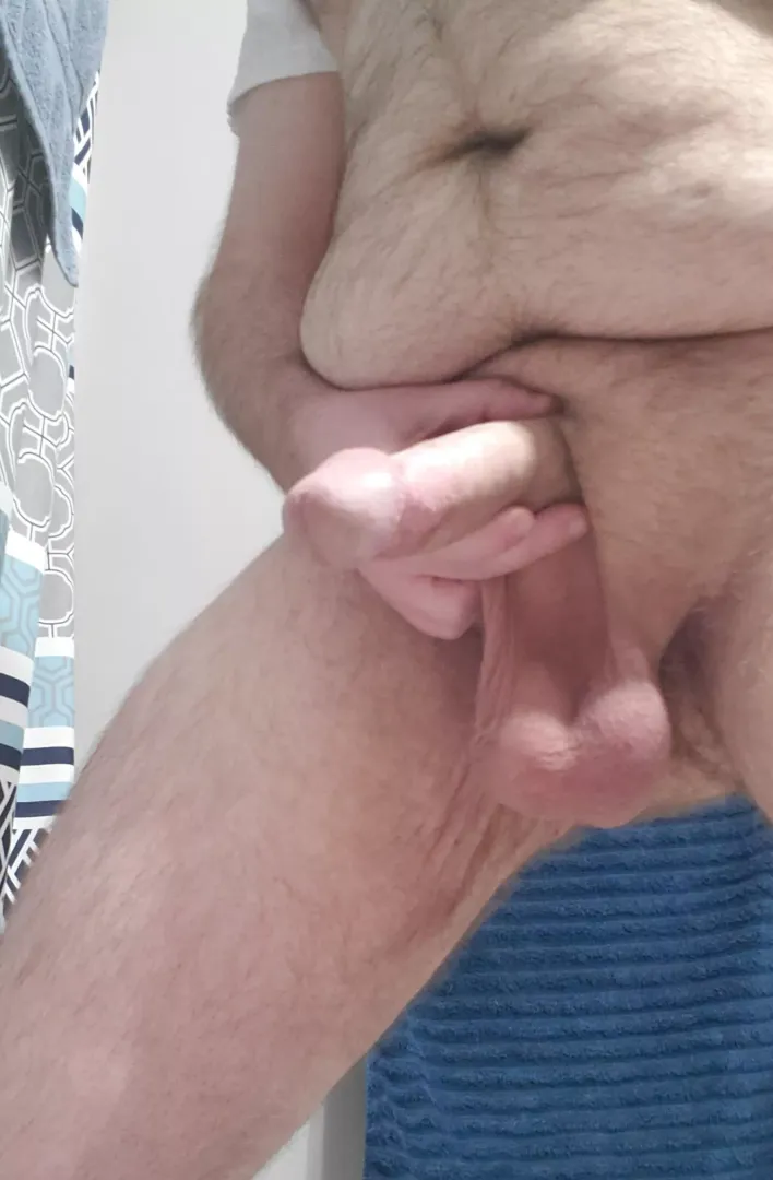 Which you doin first? Deep throat my cock or suck my balls 😈 by Throwawayjoe1219