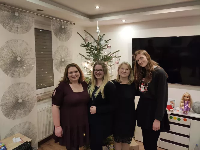 whichvu pick? by Conscious-Towel-6922