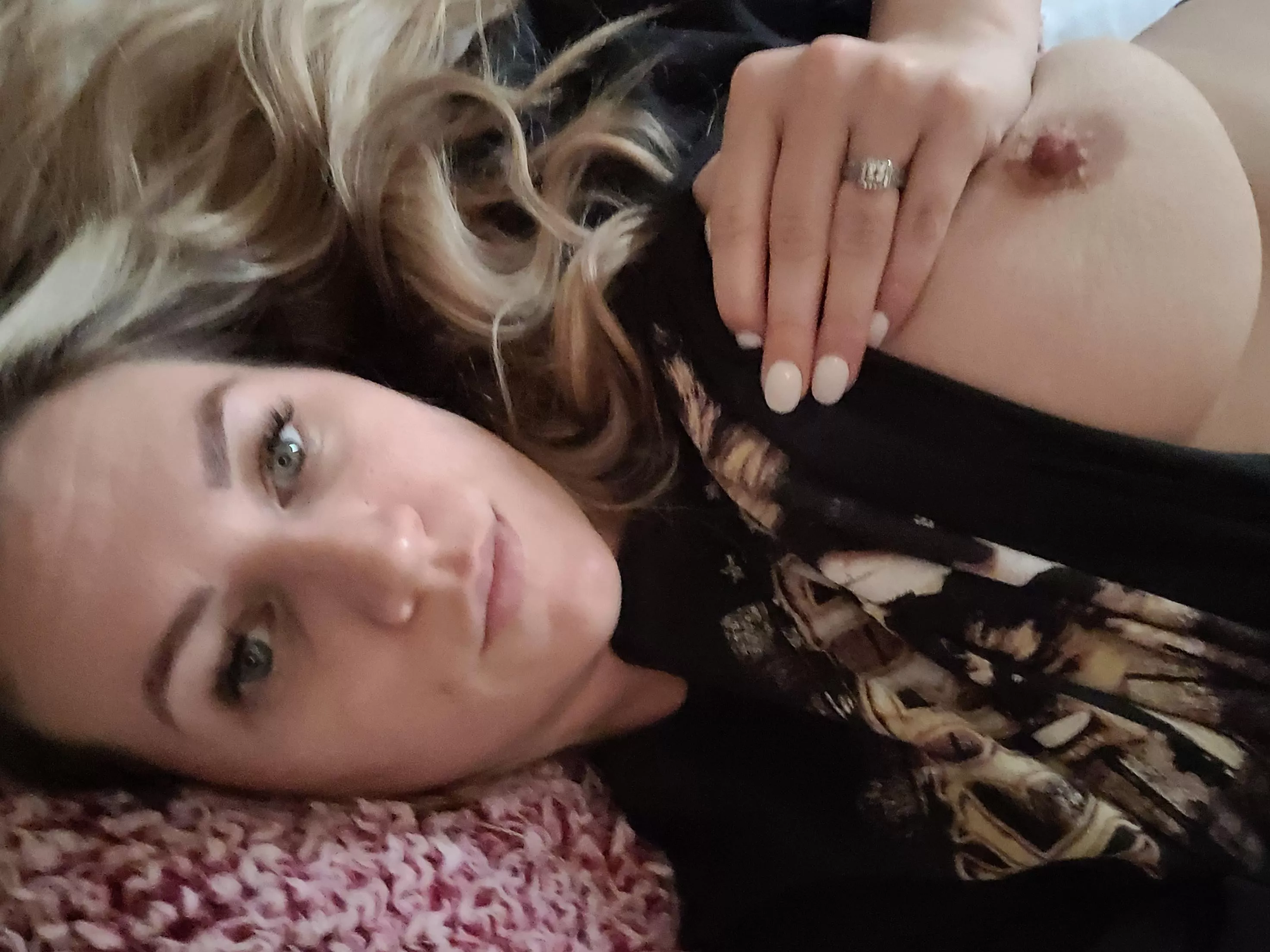 white blonde and soft titties posted by Interesting-Win3566