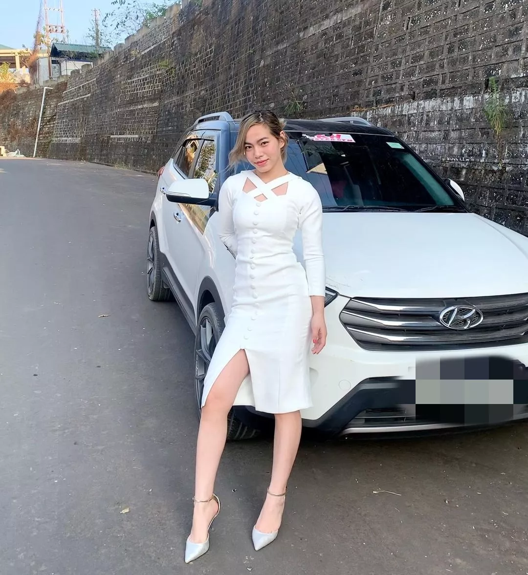 White dress posted by dreadEllingson