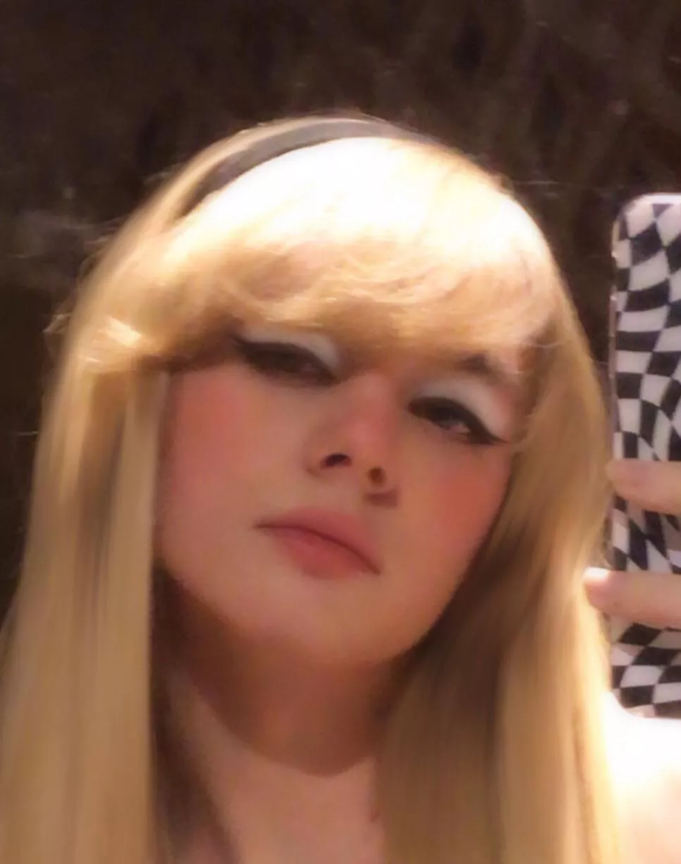 white eyeshadow > everything ever posted by AlistairWonderlandd