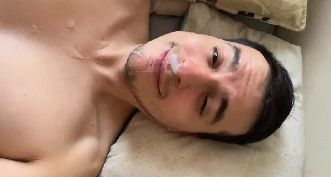 White smile posted by OFMartinPescador