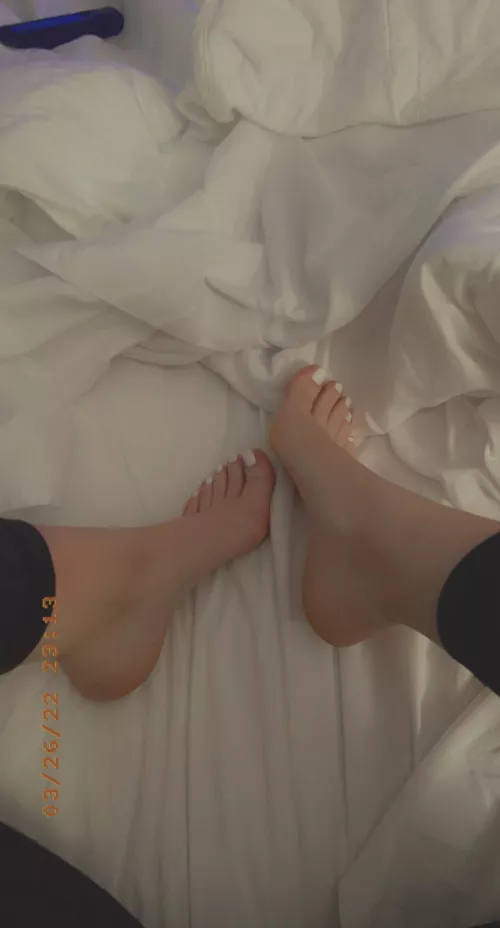 White toes good pussy ❕ by realprettyangel