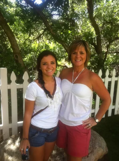 White tops by 69percentperv