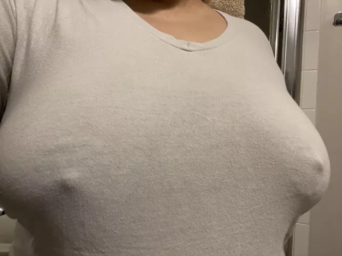 White T’s are the best. What do you think lovers?😘 by beautifulbrowngirl19