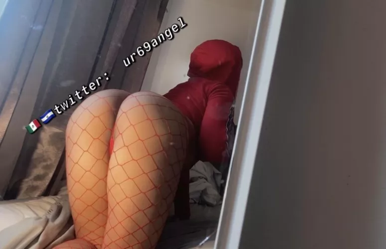 Who can I send videos too? by ur69aiden