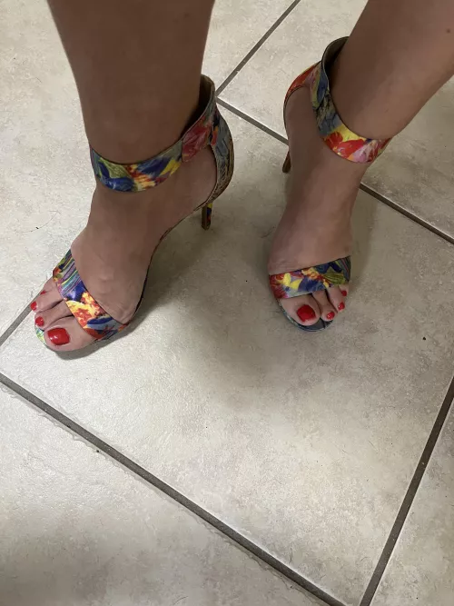 Who can unstrap my heels 🙈 by nattyfeetluv