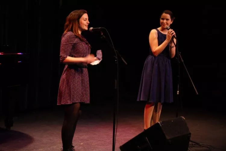 Who do you take to bed after the show? by poafke