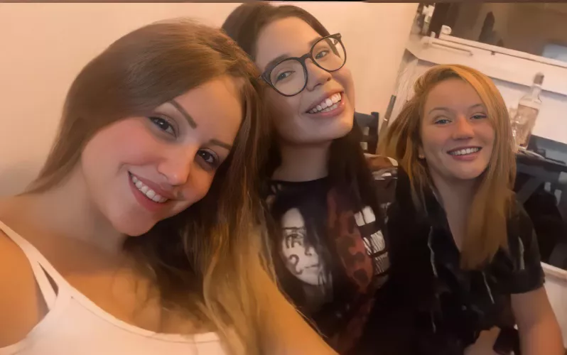 who do you want to give a facial to the most? uruguayan friends by Wooden_Emergency9381