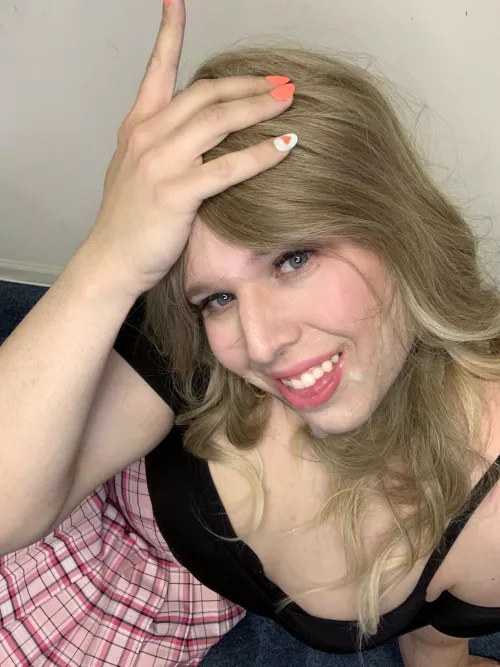 Who doesn’t love a little mess? 😝💕 by Whitestar230