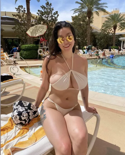 Who doesn’t love a little side boob spillage? by Pit-Master