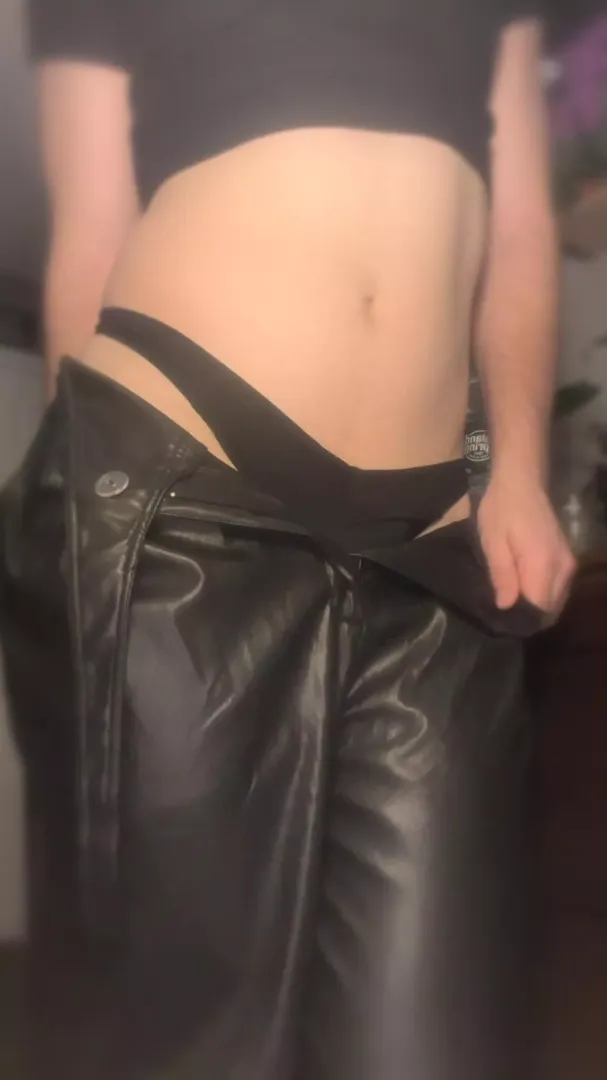 Who doesn’t love a nice tummy😊 posted by JJ7839