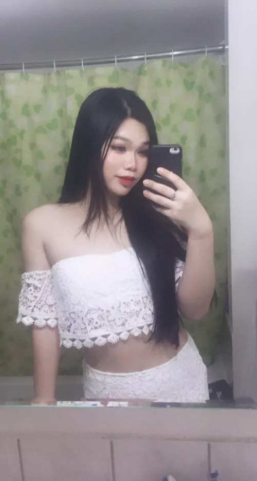 🏳️‍⚧️ Who doesn’t love long hair? 🏳️‍⚧️ by averageladyboy