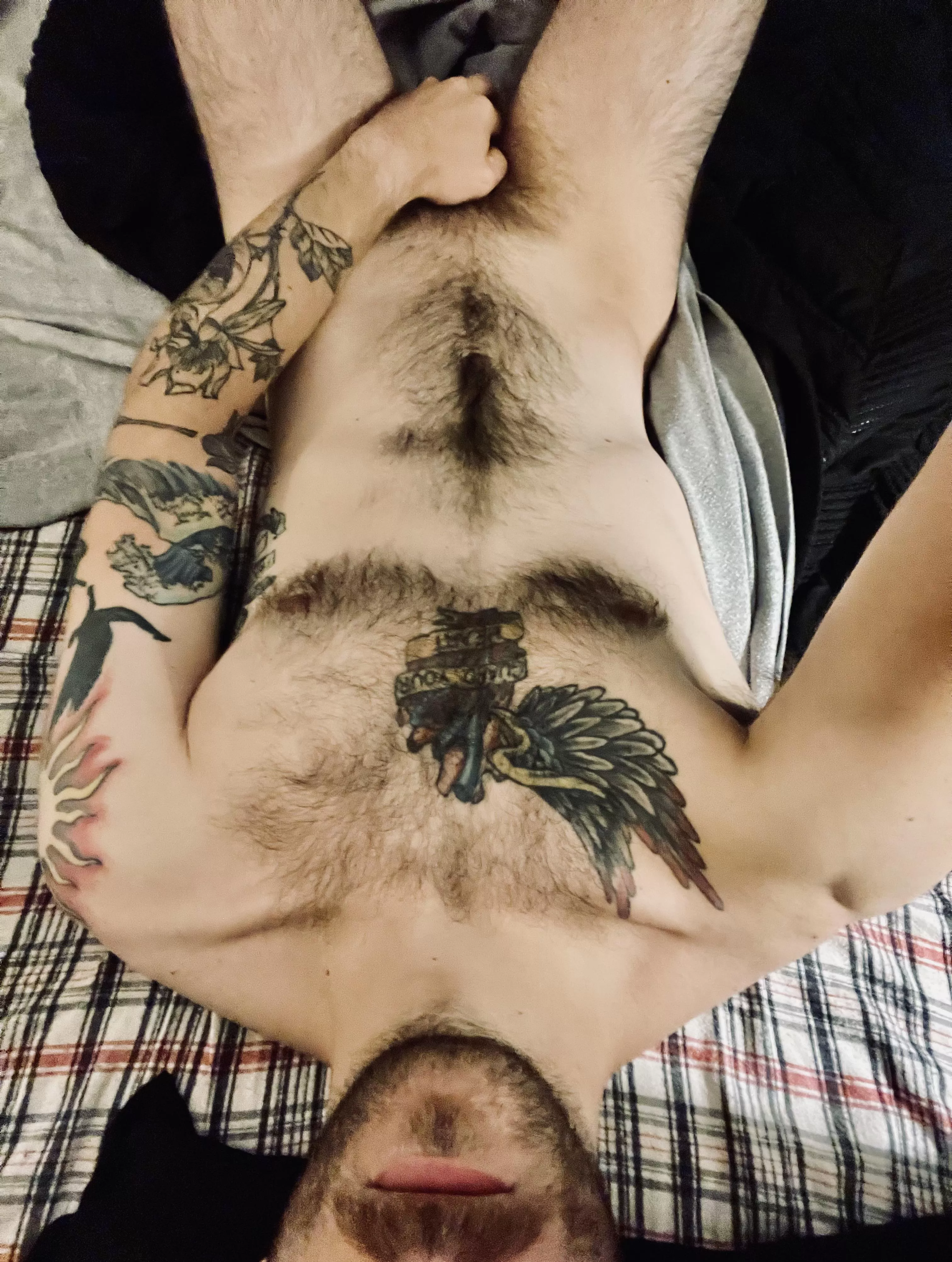 Who else doesn’t want to get out of bed today? posted by thatboy_slim