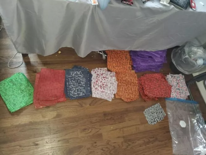 Who else keeps the tissue paper? by Dragon_Pimp