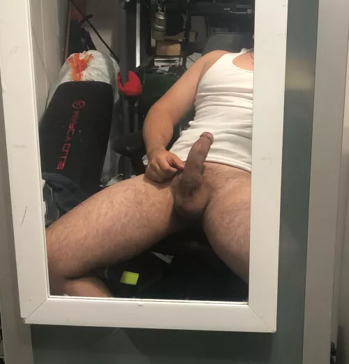 who else loves mirror pics? by Organic_Scheme