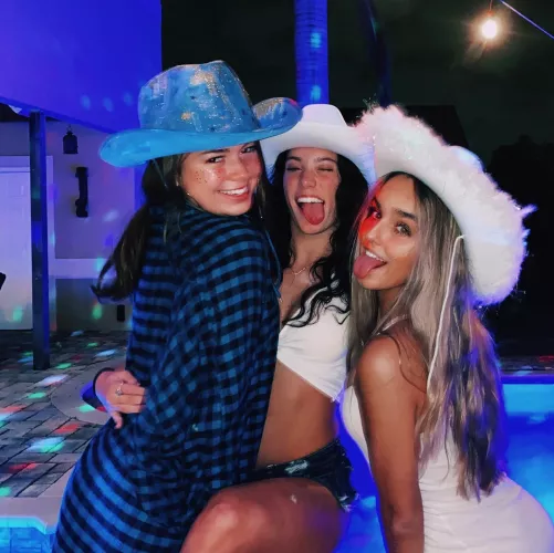 who gets what? by siimple_code