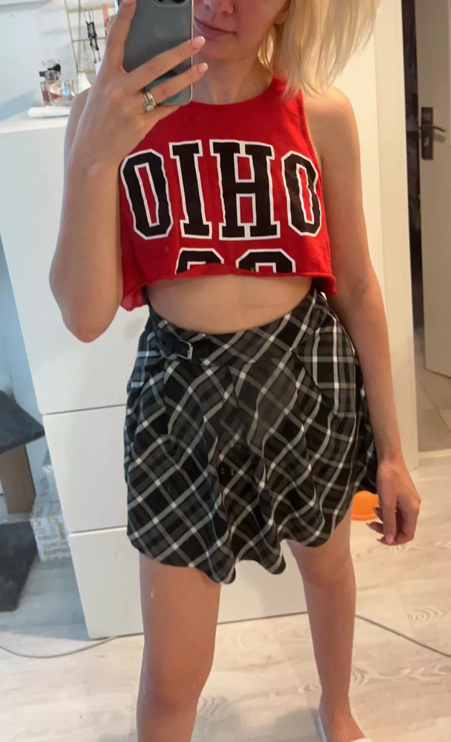 Who has a fetish for cheerleaders with ponytails? posted by Tessa_loves_fun