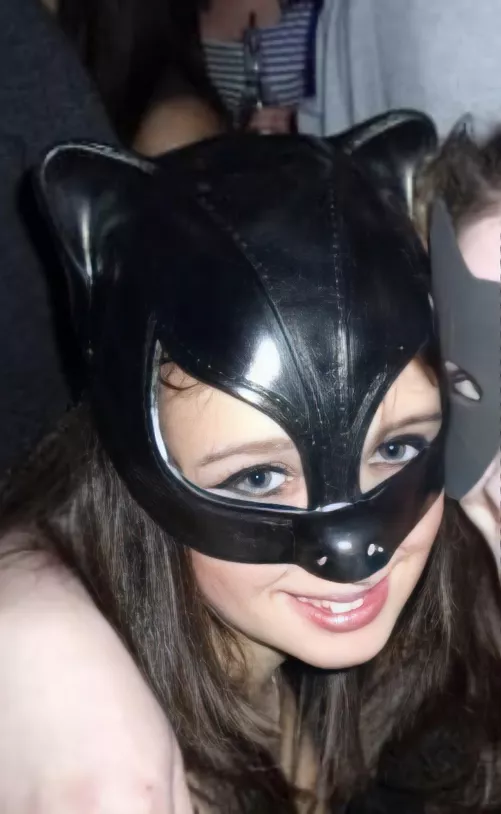 Who has some cream for kitty? Kik - filthydirtybrit by britishfella1974