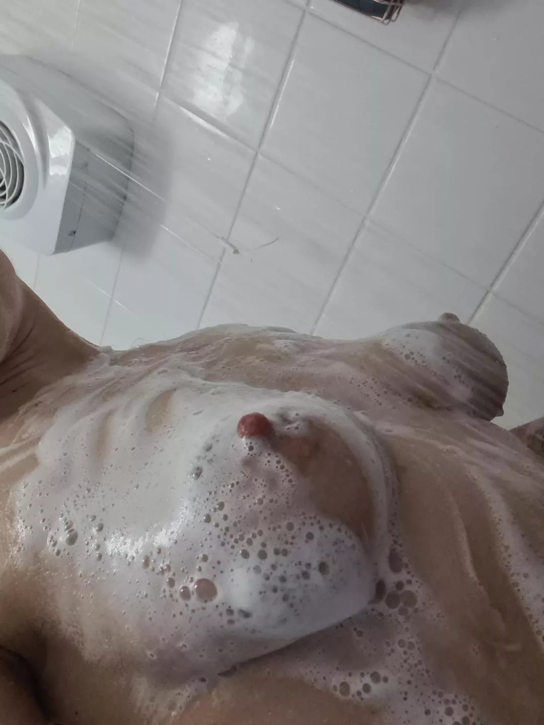 who has the morning 🍆?? ❤️ showing my 🍑 on OF posted by fttube