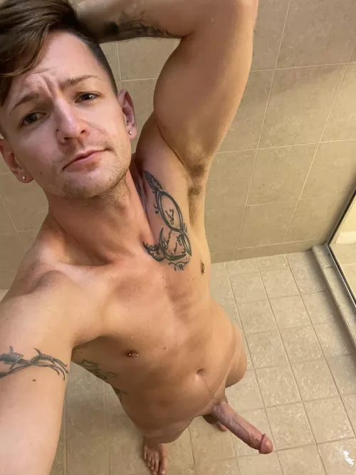 Who is joining for shower time? by carterjrxx