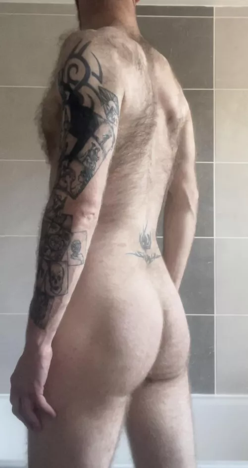 Who is jumping in the shower with me 😈? by gbrad1983