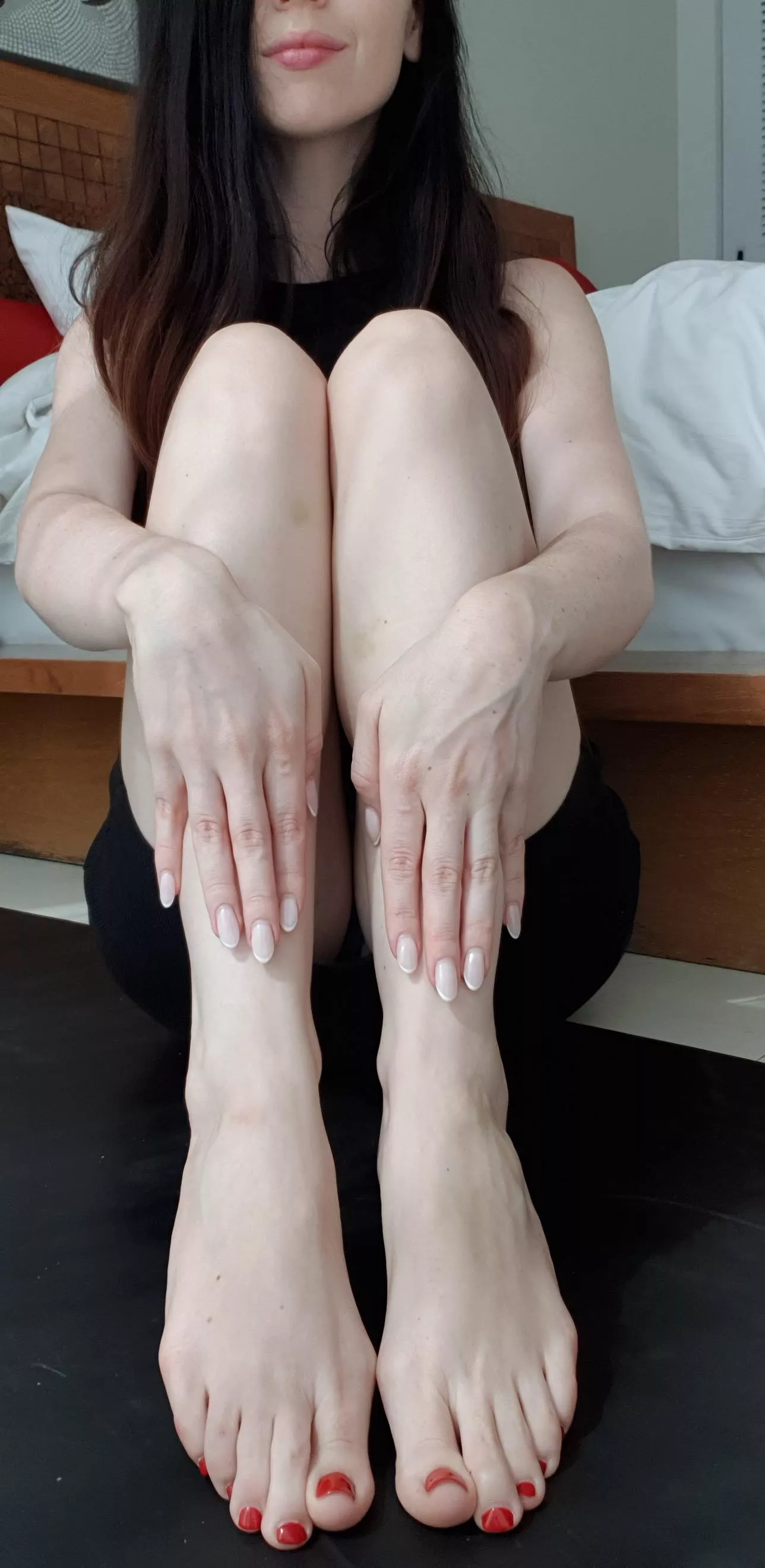 Who is prepared to worship My feet? posted by YesAmelia