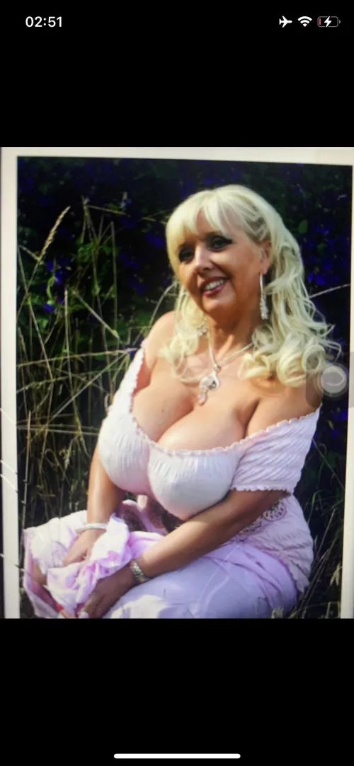 Who is she? by Ryanovo6