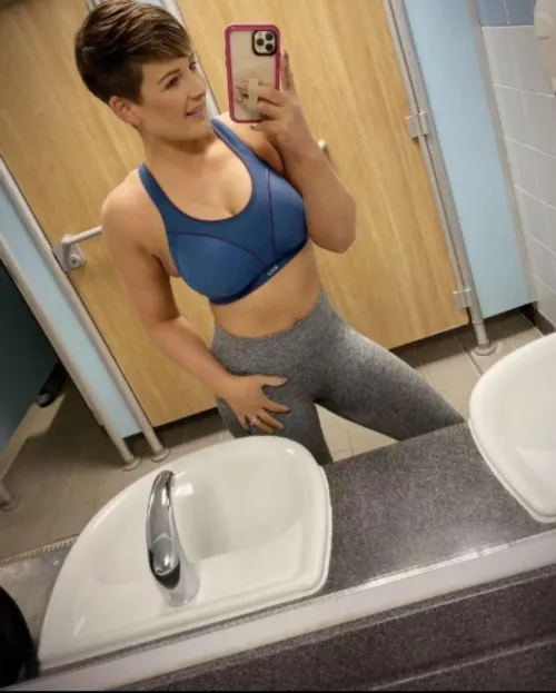 Who is this by Apprehensive-Bag-933