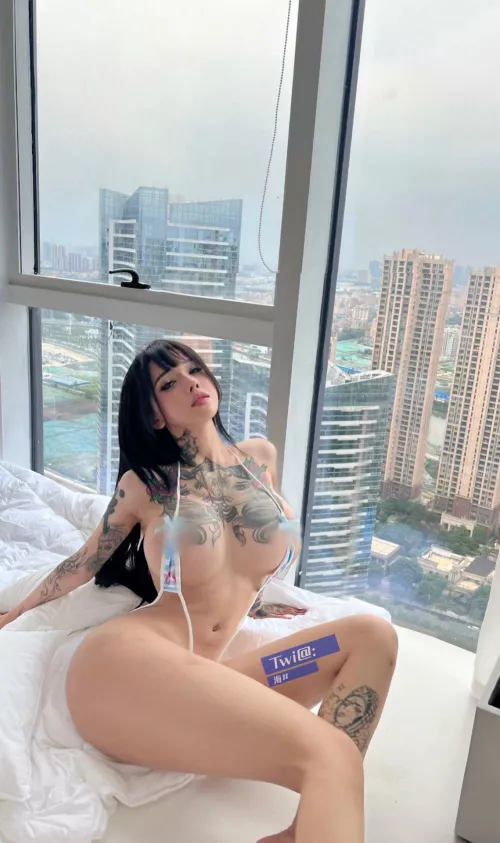 Who is this hottie by Pretend_Cantaloupe72