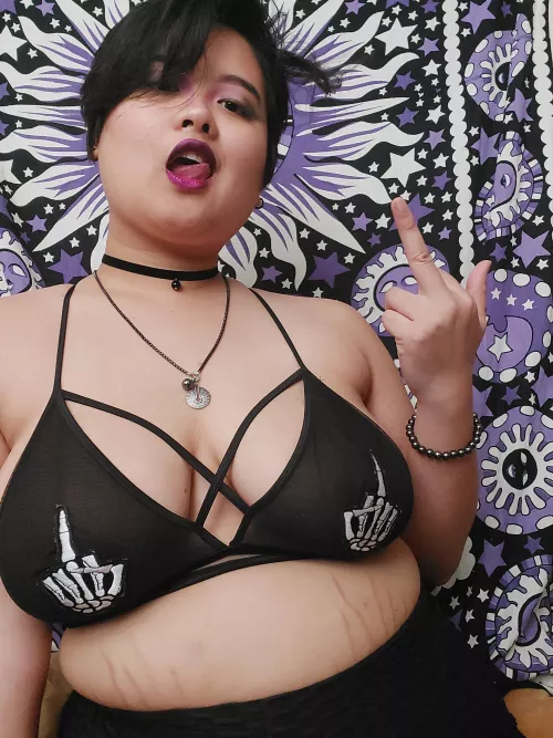 who like a thick punk ☠️🖕🏼🍒 by LittleOrion