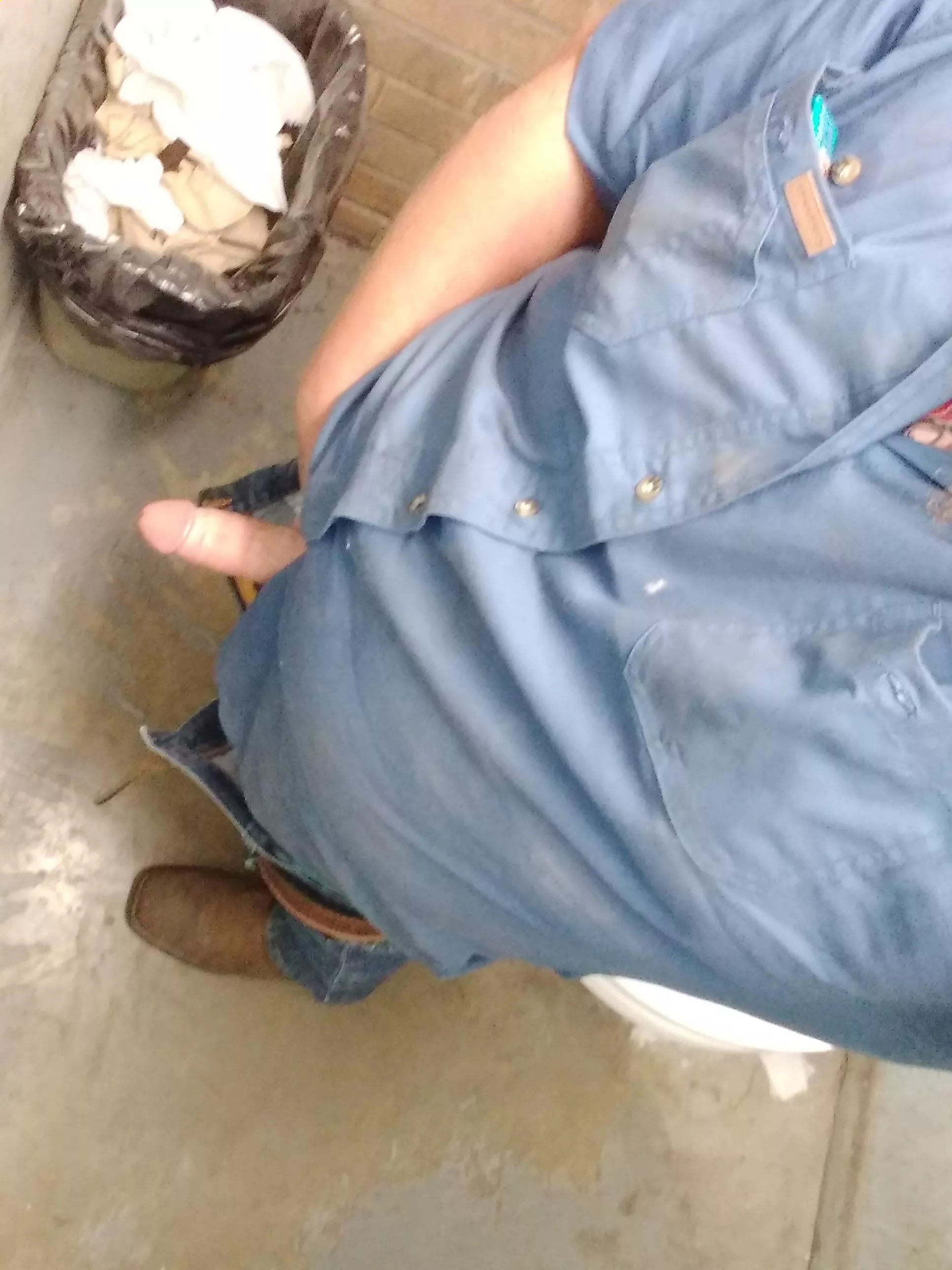 who likes big bearded blue collar men? posted by Fun_Influence9517