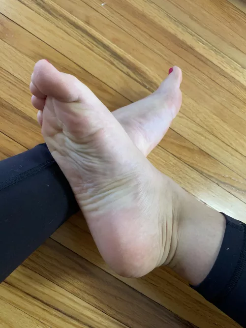 who likes my crinkly soles? come to my page for more content ;) by Ambitious_Cupcake_22