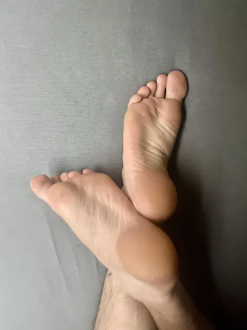 Who likes my size 9 feet by Armyladsfeet4u