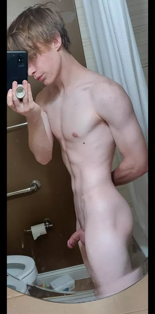 who likes soft twinks with perky butts? by BrandonsIsKindaGay